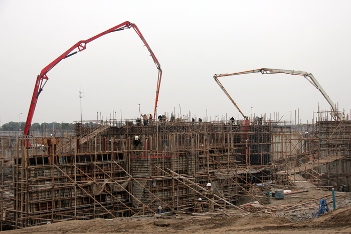 浇筑下闸首混凝土